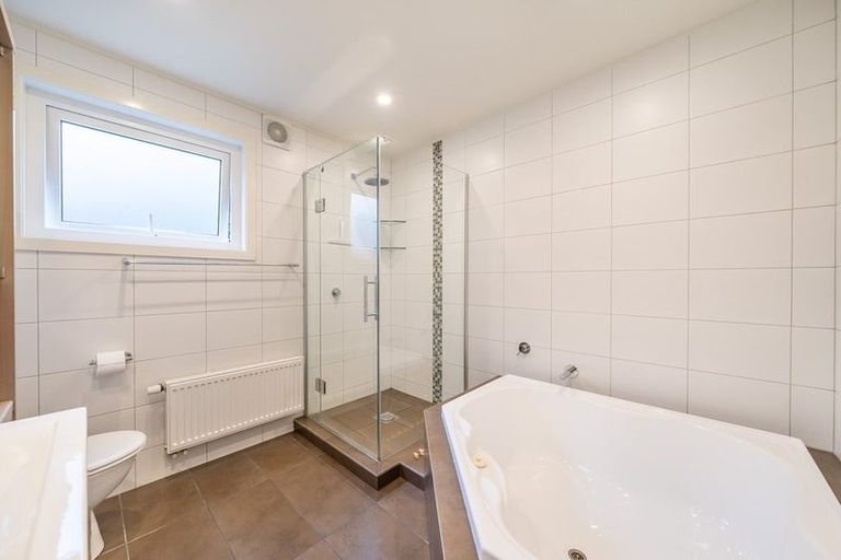 Photo of property in 39 Kotari Road, Days Bay, Lower Hutt, 5013