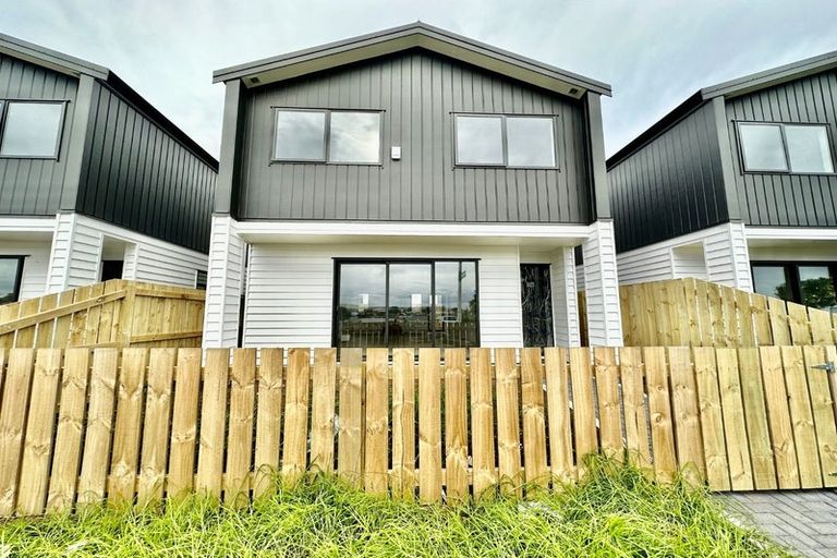 Photo of property in 20a Finlayson Avenue, Clendon Park, Auckland, 2103