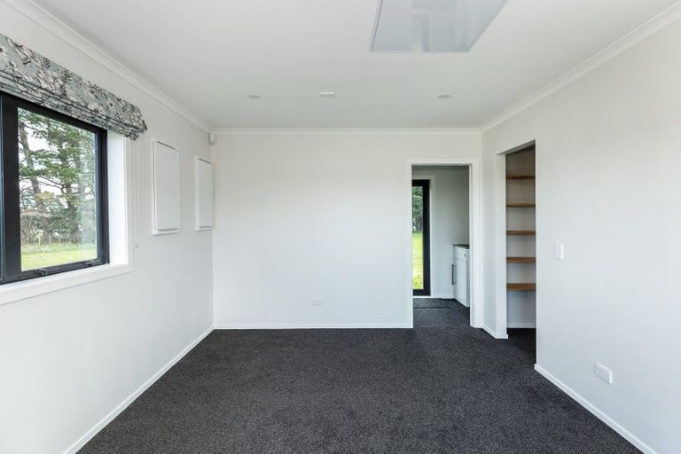 Photo of property in 370 Western Lake Road, Western Lake, Featherston, 5773