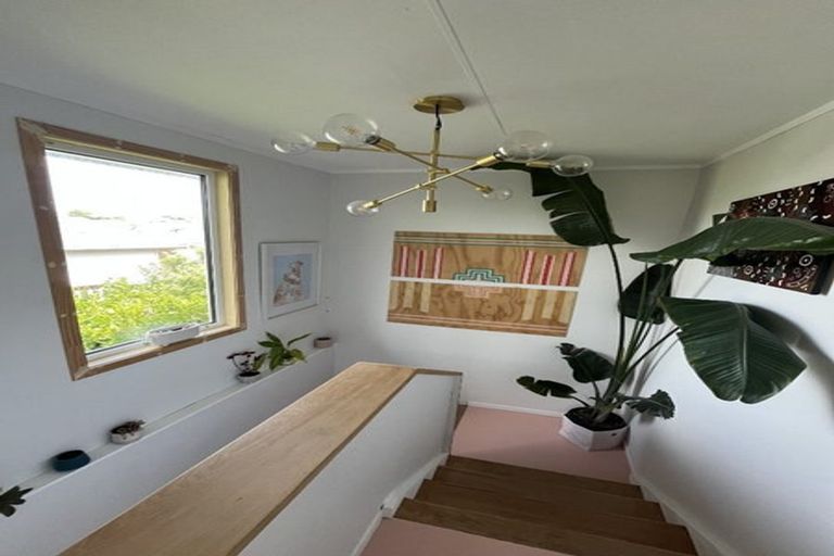 Photo of property in 42 Conclusion Street, Ascot Park, Porirua, 5024