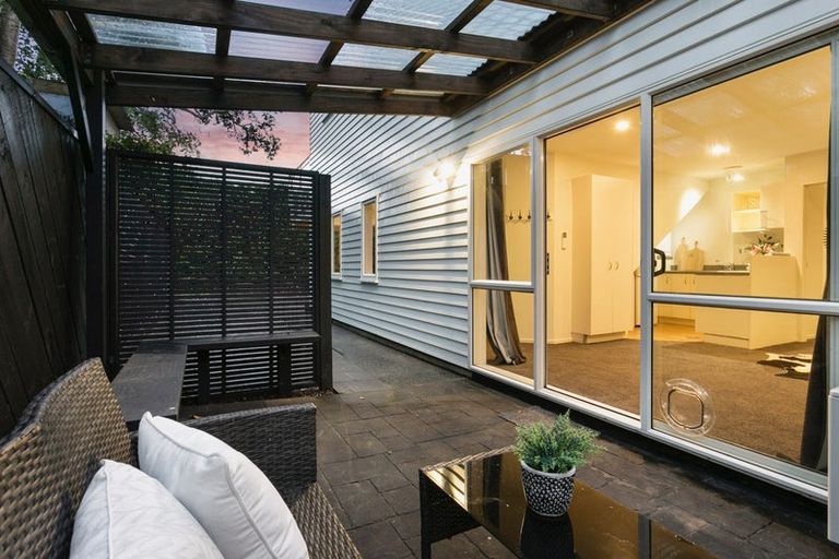 Photo of property in 138a Hinemoa Street, Birkenhead, Auckland, 0626