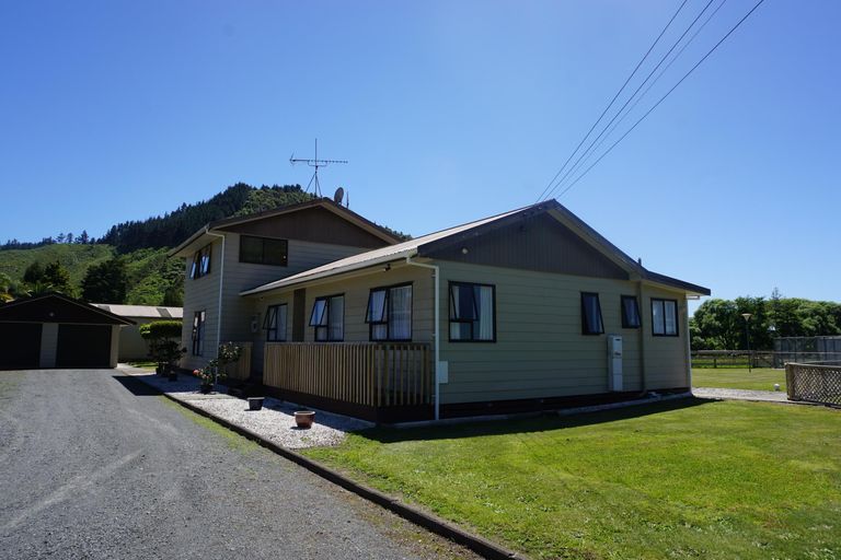 Photo of property in 748 Hakarimata Road, Huntly, 3771