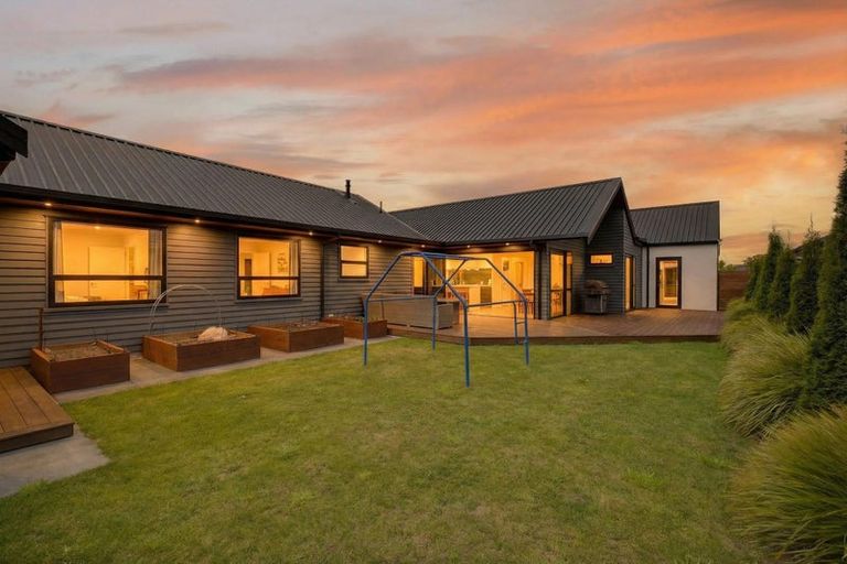 Photo of property in 1 Vahsel Bay, Wigram, Christchurch, 8025