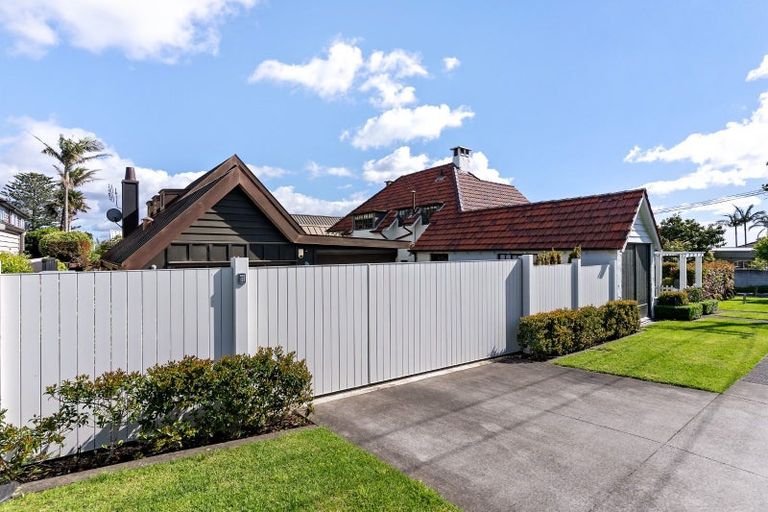 Photo of property in 14 Rewiti Avenue, Takapuna, Auckland, 0622