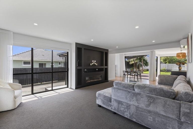 Photo of property in 145 Seaview Road, Westown, New Plymouth, 4310