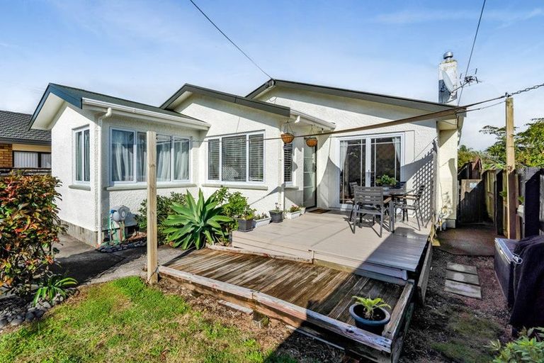 Photo of property in 3 Dorset Avenue, Westown, New Plymouth, 4310