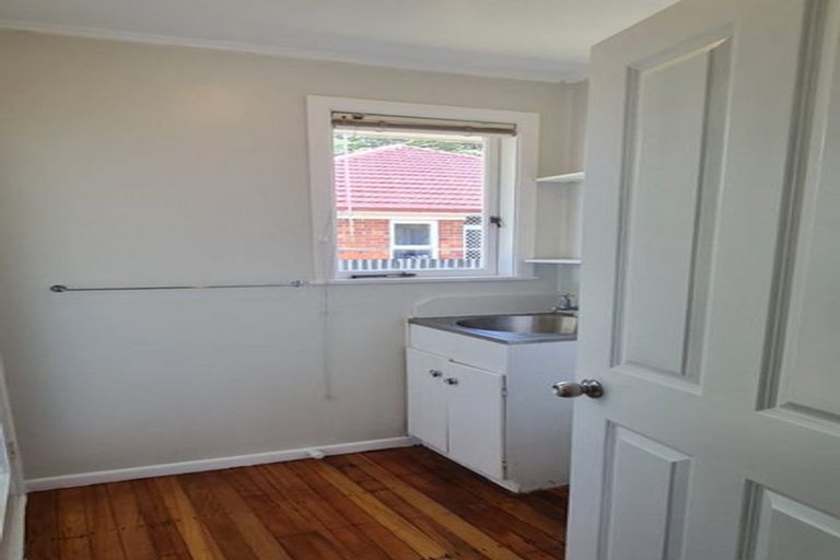 Photo of property in 13 Wallace Road, Mangere Bridge, Auckland, 2022
