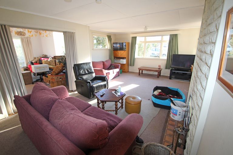 Photo of property in 56 Bledisloe Street, Kurow, 9435