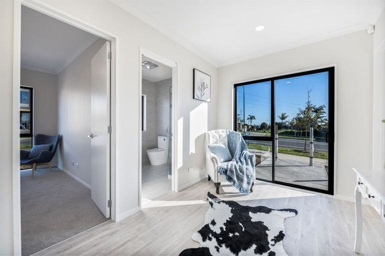 Photo of property in 70 Ksenia Drive, Flat Bush, Auckland, 2019