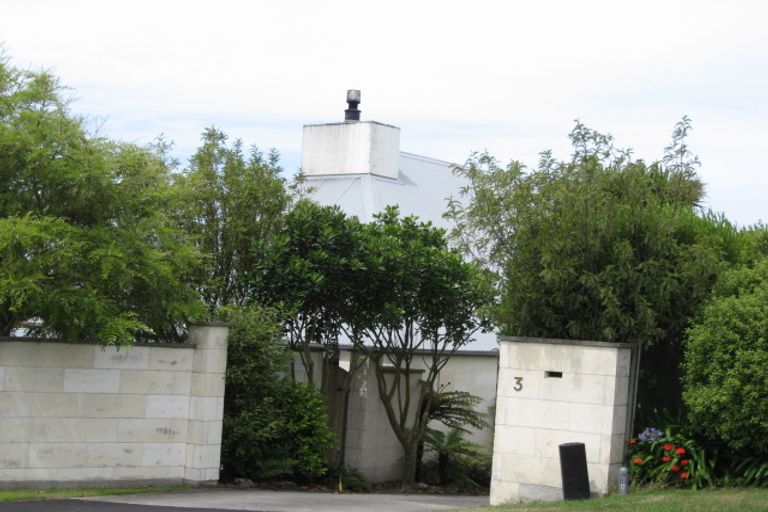 Photo of property in 3 Godley Drive, Scarborough, Christchurch, 8081