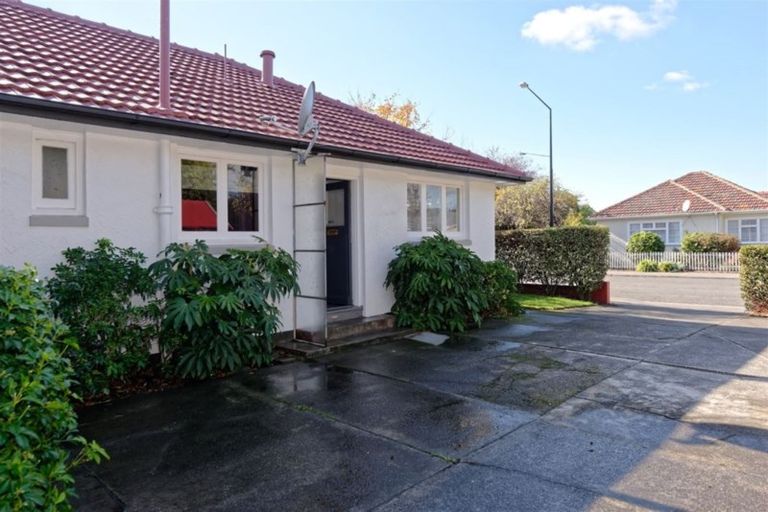 Photo of property in 306 Ferry Road, Waltham, Christchurch, 8011