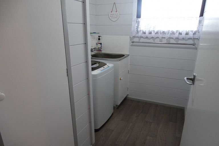 Photo of property in 5 Menzies Place, Paeroa, 3600