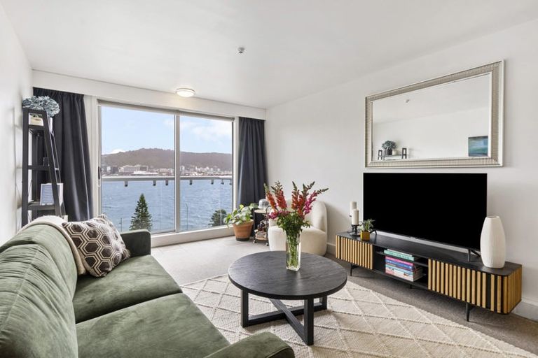 Photo of property in The Capital, 18/370 Oriental Parade, Oriental Bay, Wellington, 6011