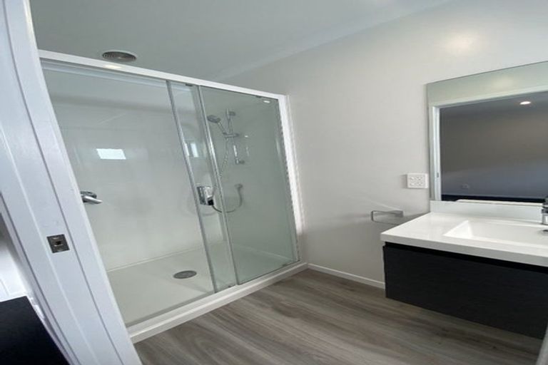 Photo of property in 9a Fitzherbert Road, Wainuiomata, Lower Hutt, 5014