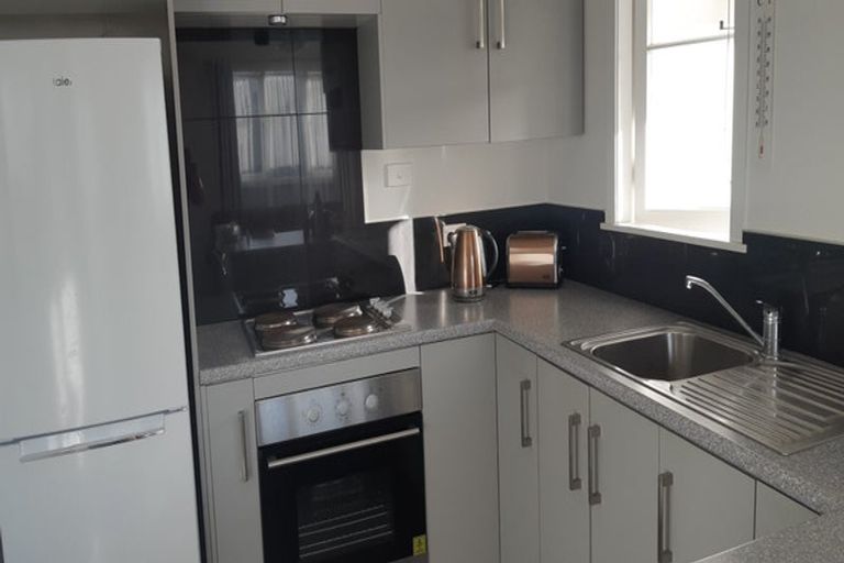 Photo of property in 390-392 Jackson Street, Petone, Lower Hutt, 5012