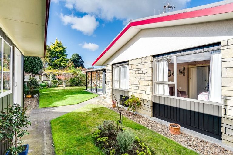 Photo of property in 22 Totara Street, Taradale, Napier, 4112