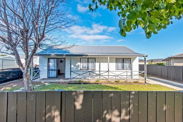 Photo of property in 34 Mcleavey Drive, Kelvin Grove, Palmerston North, 4414