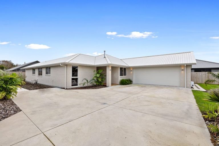 Photo of property in 539 Manutahi Road, Lepperton, New Plymouth, 4373