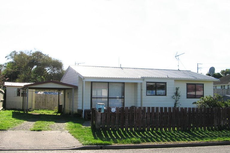 Photo of property in 6 Chapel Street, Takapuwahia, Porirua, 5022