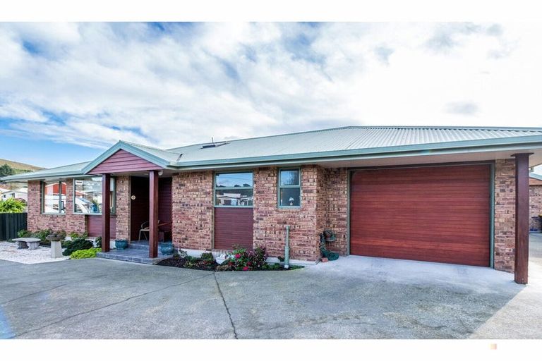 Photo of property in 3 Lewis Street, Geraldine, 7930