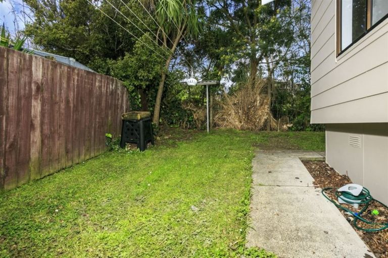 Photo of property in 85b Rosario Crescent, Red Beach, 0932