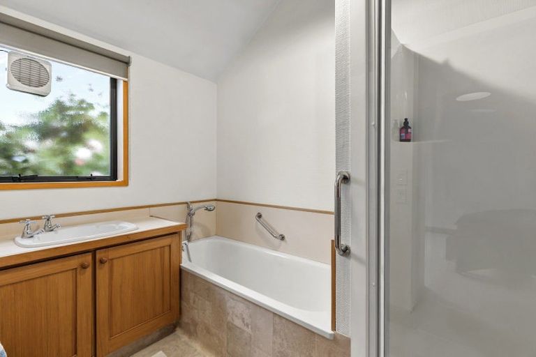 Photo of property in 7 Sycamore Place, Wanaka, 9305