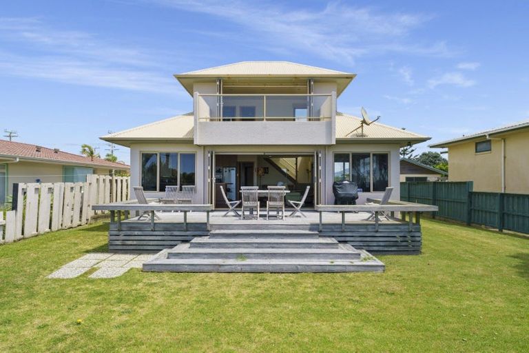 Photo of property in 67 Karewa Parade, Papamoa Beach, Papamoa, 3118