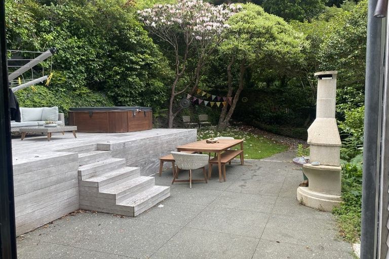 Photo of property in 14 Marama Terrace, Eastbourne, Lower Hutt, 5013