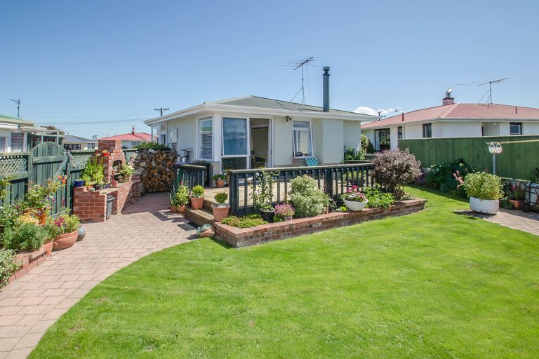 Photo of property in 17 Duff Place, Mosgiel, 9024