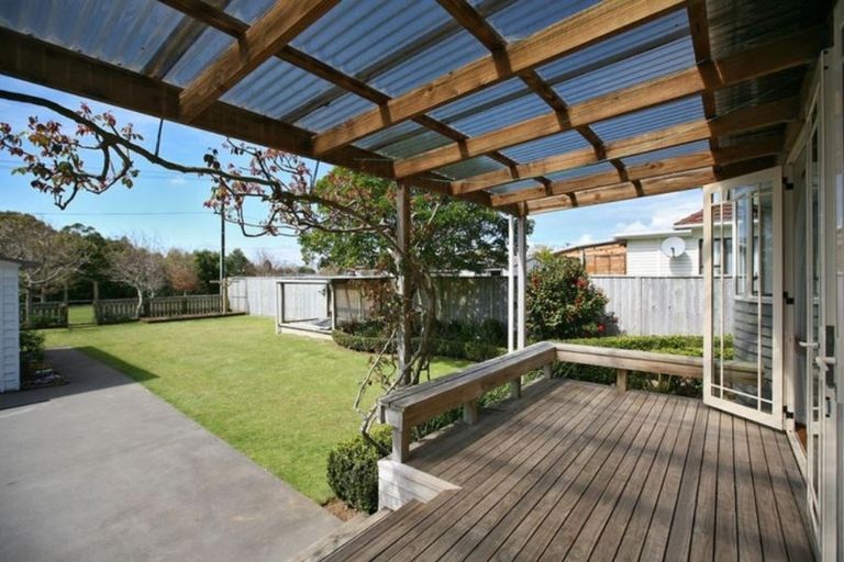 Photo of property in 49 Somerset Street, Brooklands, New Plymouth, 4310