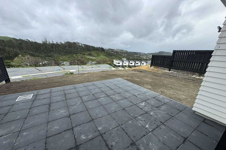 Photo of property in 38 Turtleback Avenue, Whitby, 5024