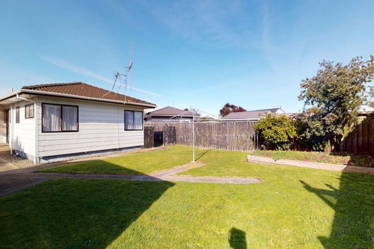 Photo of property in 14 Sheffield Place, Springvale, Whanganui, 4501