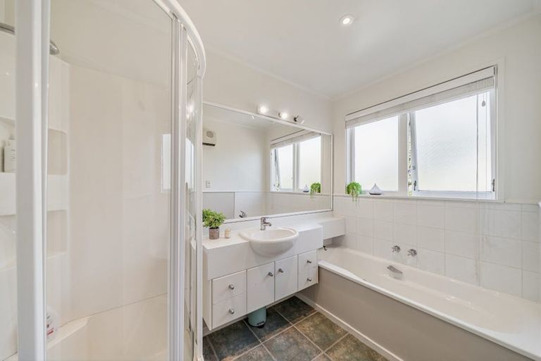 Photo of property in 110 Barton Avenue, Heretaunga, Upper Hutt, 5018