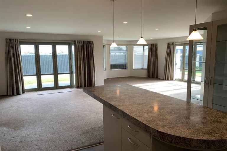 Photo of property in 4 Kingsbridge Drive, Burwood, Christchurch, 8083