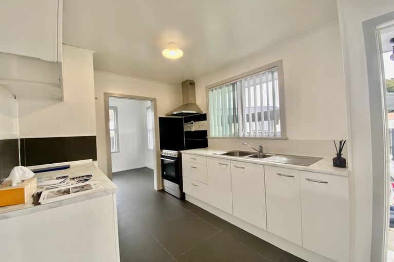 Photo of property in 1/15 Garth Place, Manurewa, Auckland, 2102