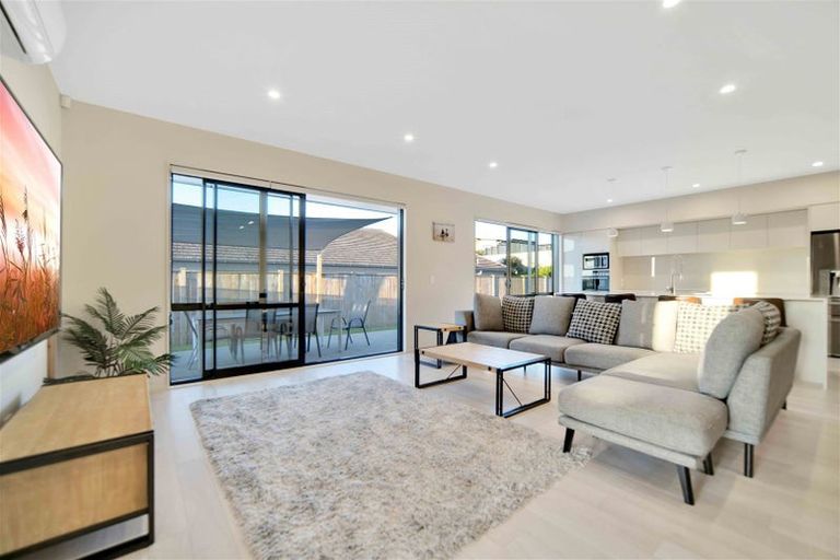 Photo of property in 28 Kaiawa Street, Beachlands, Auckland, 2018
