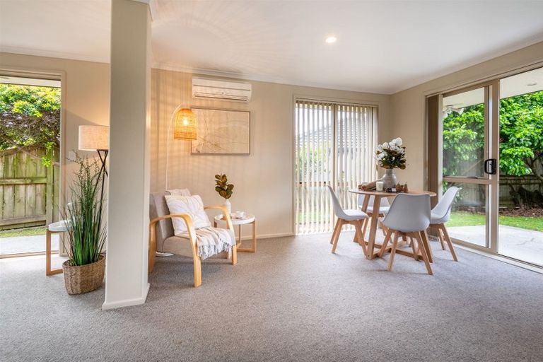 Photo of property in 4 Willscarlet Lane, Hamilton East, Hamilton, 3216