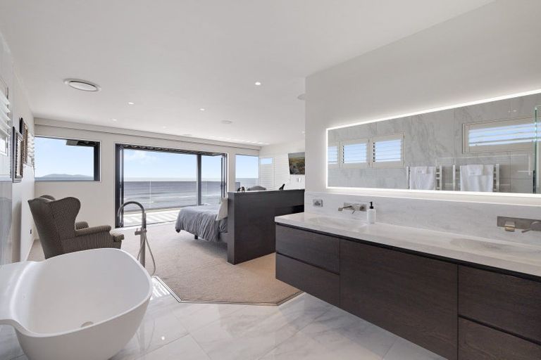 Photo of property in 17 Shaw Road, Waihi Beach, 3611