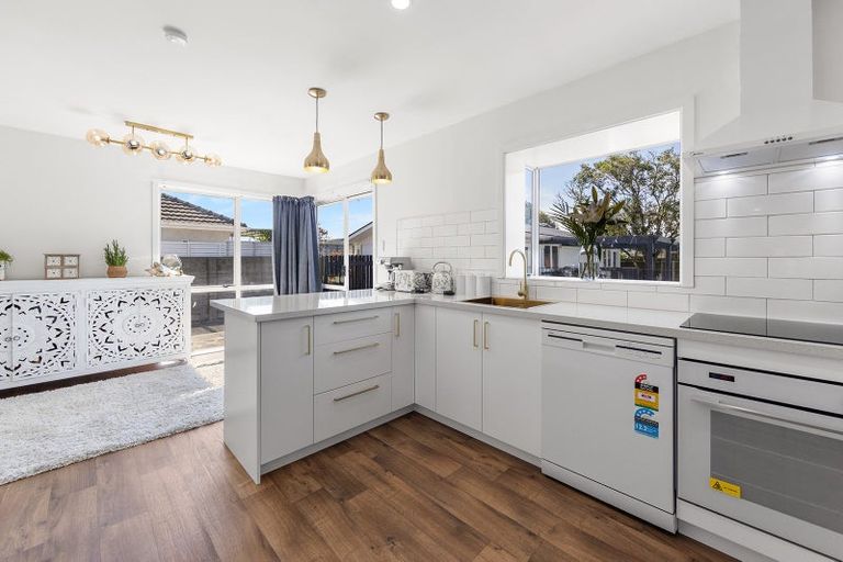 Photo of property in 83 Breezes Road, Avondale, Christchurch, 8061