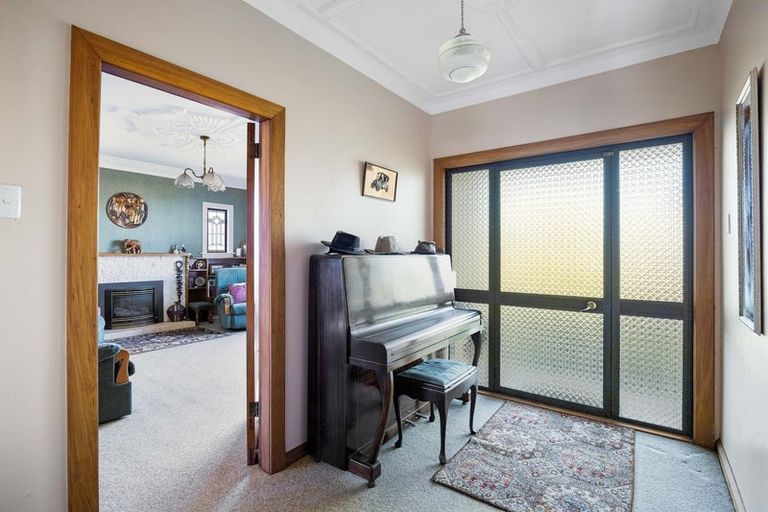 Photo of property in 18 Egmont Street, Hawera, 4610