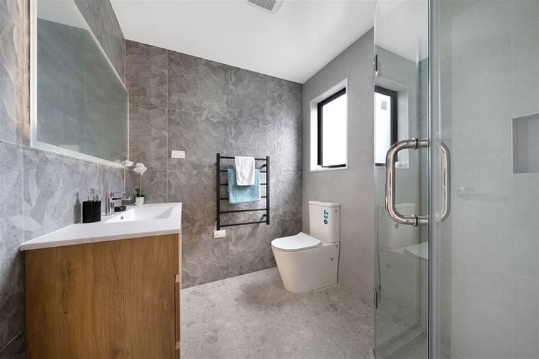 Photo of property in 40d Nikau Street, New Lynn, Auckland, 0600