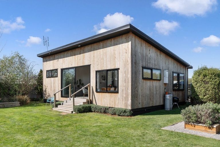 Photo of property in 36 Grey Street, Martinborough, 5711