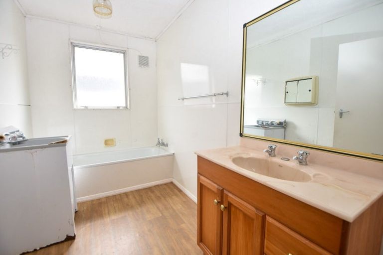 Photo of property in 3/7 Kent Street, Carterton, 5713