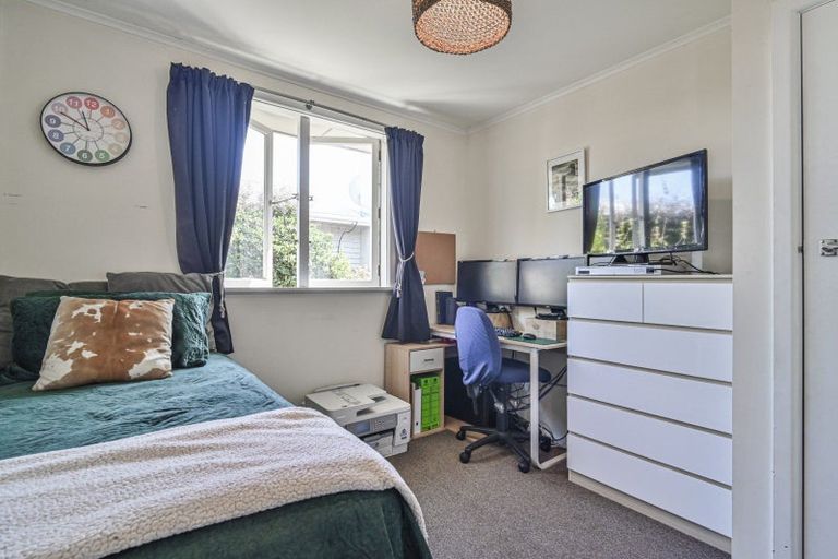 Photo of property in 209 Tudor Avenue, Mayfair, Hastings, 4122