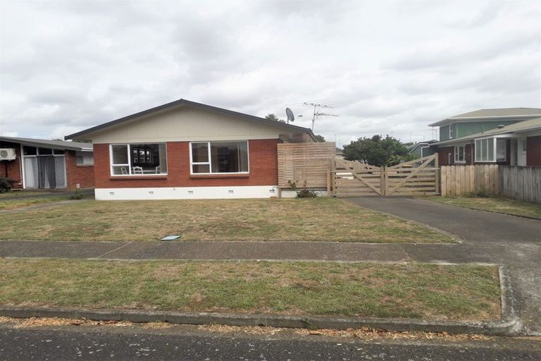 Photo of property in 15 Garden Terrace, Pukekohe, 2120