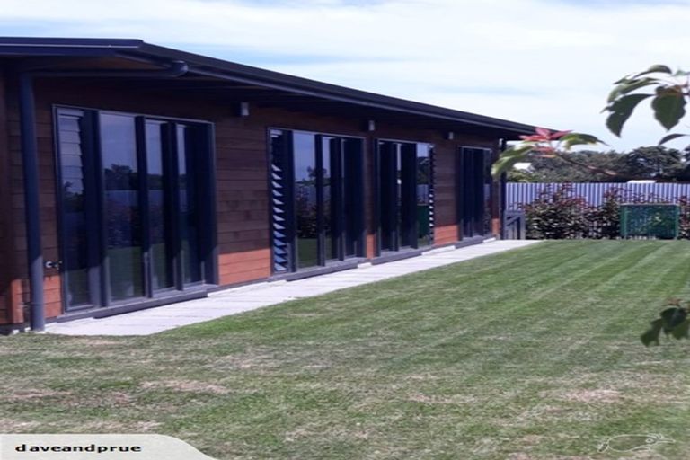 Photo of property in 34 Carthew Street, Okato, 4335