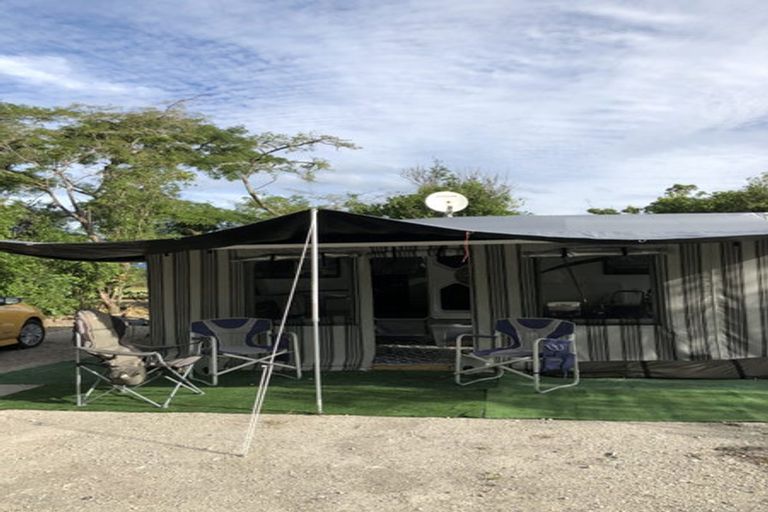 Photo of property in 8 Parawera Drive, Acacia Bay, Taupo, 3330