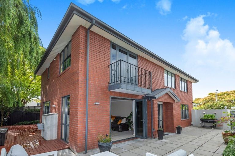 Photo of property in 64b Holly Road, St Albans, Christchurch, 8014