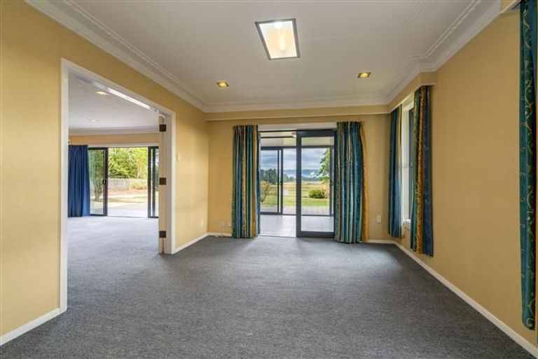 Photo of property in 229 Gladstone Road South, East Taieri, Mosgiel, 9092