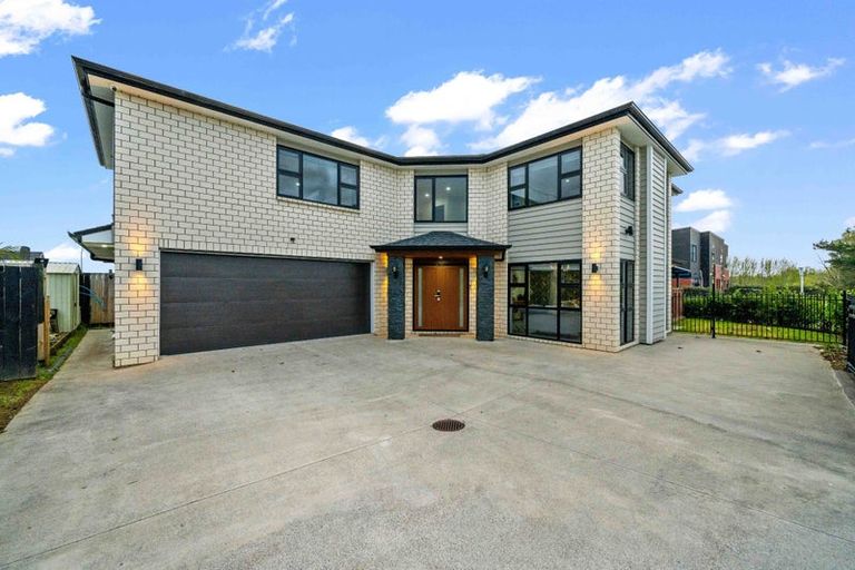 Photo of property in 6 Tuangi Road, Karaka, Papakura, 2113